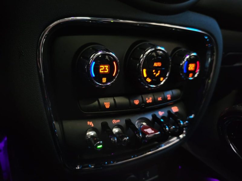 MINI CLUBMAN 3 COOPER 136cv JOHN COOPER WORKS TOIT OUVRANT /SIEGES CHAUFFANTS /PARK ASSIST