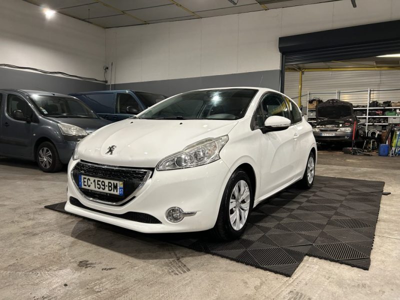 PEUGEOT 208 I  1.2VTI 12V 80CH 