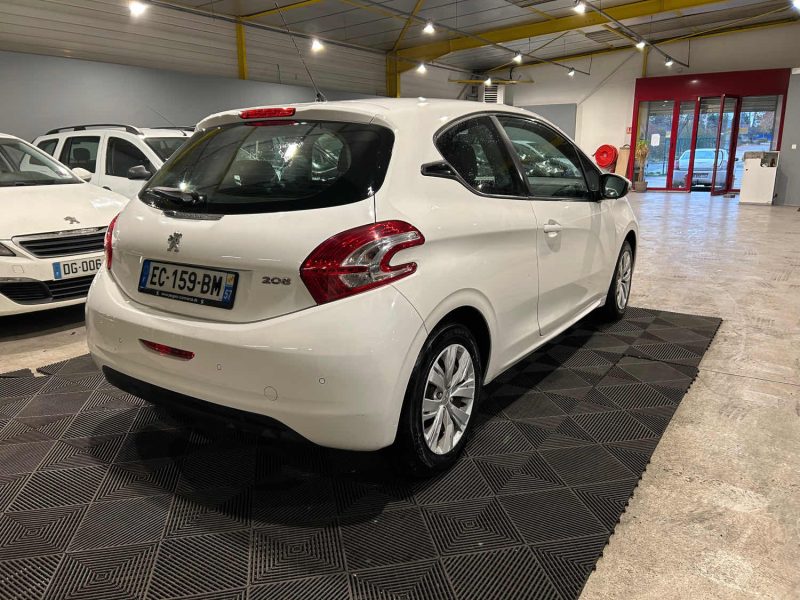 PEUGEOT 208 I  1.2VTI 12V 80CH 