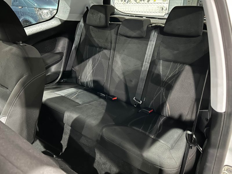 PEUGEOT 208 I  1.2VTI 12V 80CH 