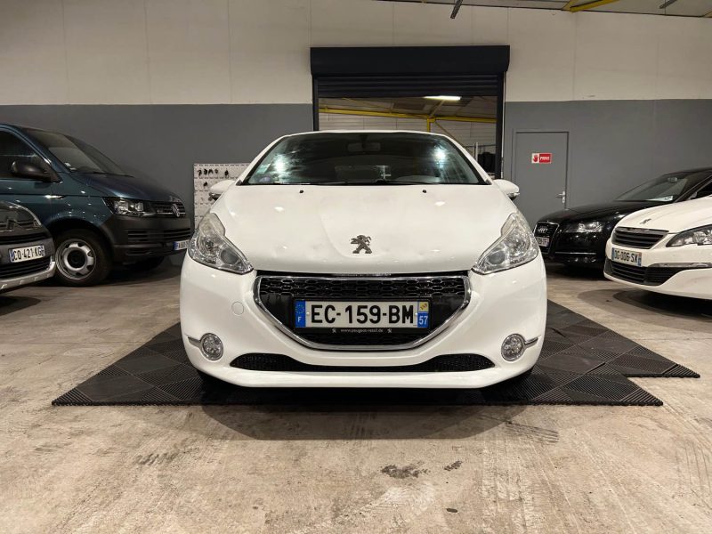 PEUGEOT 208 I  1.2VTI 12V 80CH 