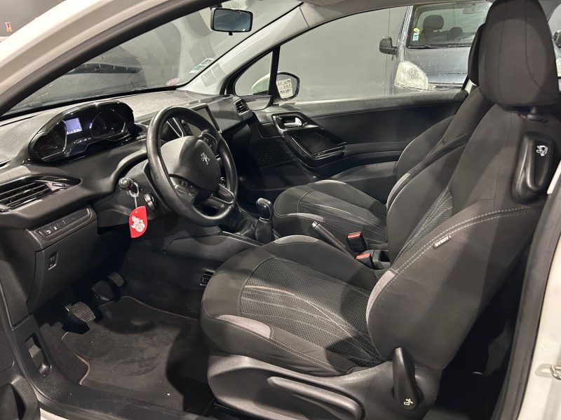 PEUGEOT 208 I  1.2VTI 12V 80CH 