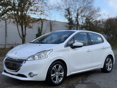 PEUGEOT 208 1.4 VTi 95ch Allure Pack – Clim Auto – Bluetooth – Révisée & Garantie 6 mois