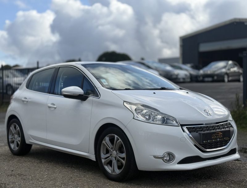 PEUGEOT 208 1.4 VTi 95ch Allure Pack – Clim Auto – Bluetooth – Révisée & Garantie 6 mois