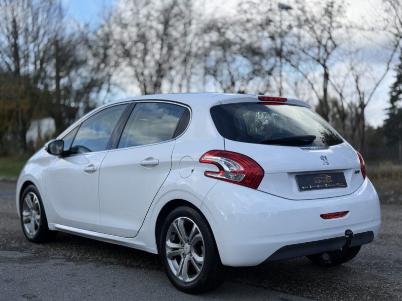 PEUGEOT 208 1.4 VTi 95ch Allure Pack – Clim Auto – Bluetooth – Révisée & Garantie 6 mois