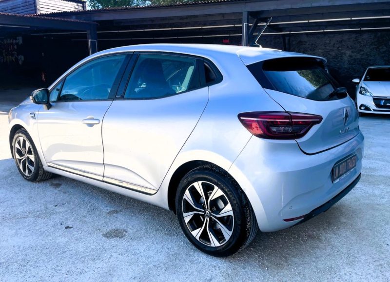 SUPERBE RENAULT CLIO V 1.6 E-TECH 140CH LIMITED 21 GARANTIE ET RÉVISÉE 