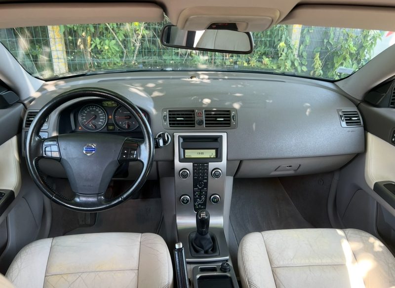 VOLVO V50 1.6D  2009