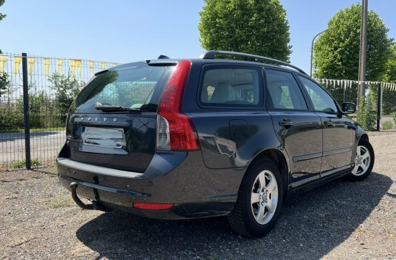 VOLVO V50 1.6D  2009