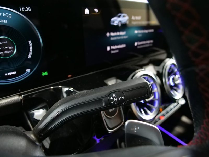 MERCEDES EQA 250+ AMG LINE 2023