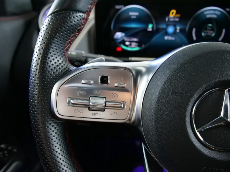 MERCEDES EQA 250+ AMG LINE 2023