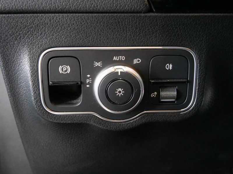 MERCEDES EQA 250+ AMG LINE 2023