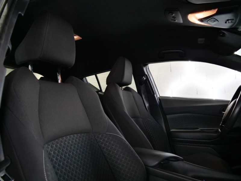 TOYOTA C-HR 122H DYNAMIC BUSINESS 2WD  2020