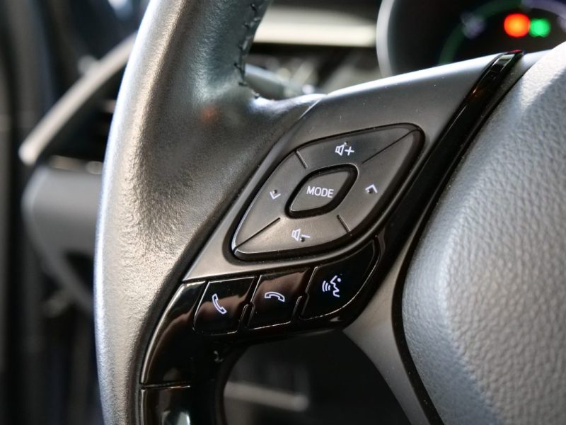 TOYOTA C-HR 122H DYNAMIC BUSINESS 2WD  2020