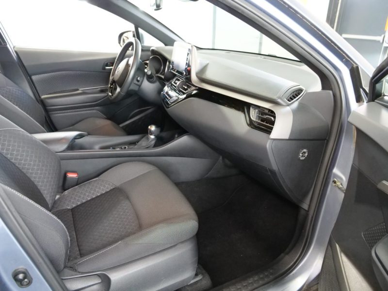 TOYOTA C-HR 122H DYNAMIC BUSINESS 2WD  2020