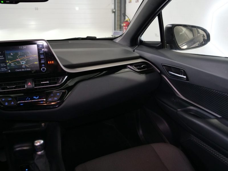 TOYOTA C-HR 122H DYNAMIC BUSINESS 2WD  2020