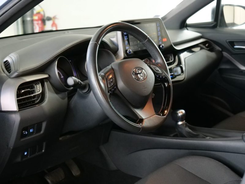 TOYOTA C-HR 122H DYNAMIC BUSINESS 2WD  2020