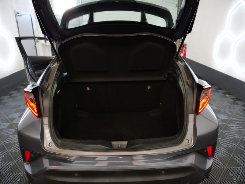 TOYOTA C-HR 122H DYNAMIC BUSINESS 2WD  2020