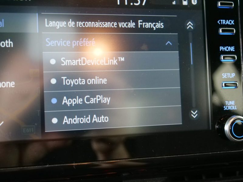 TOYOTA C-HR 122H DYNAMIC BUSINESS 2WD  2020