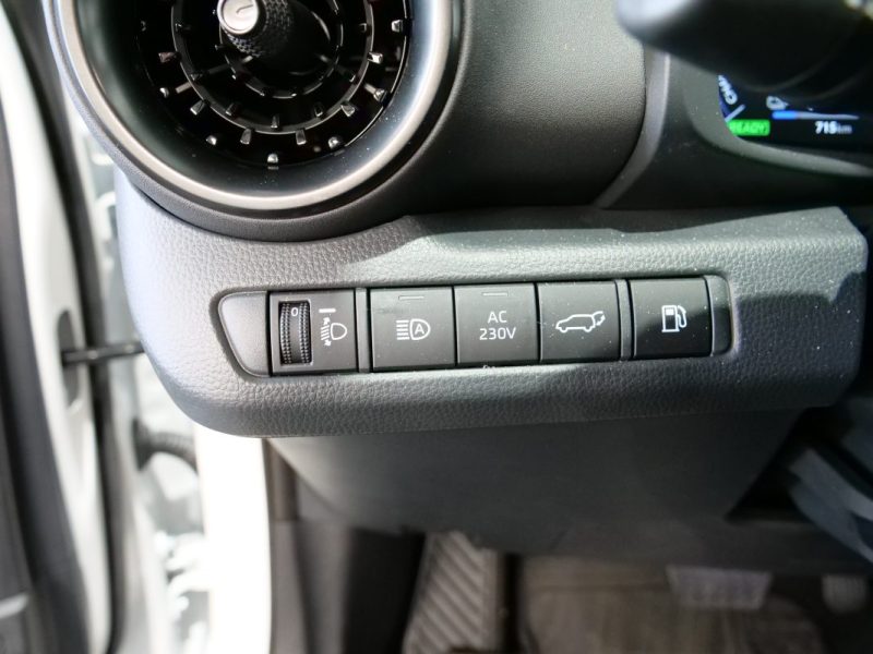 TOYOTA C-HR 2.0 PHEV 225 DESIGN 2024