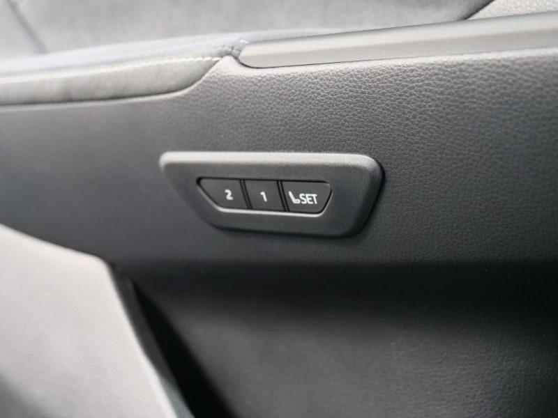 TOYOTA C-HR 2.0 PHEV 225 DESIGN 2024