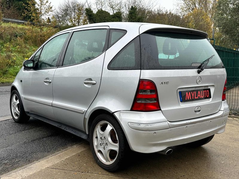 MERCEDES CLASSE A 190 POUR PRO