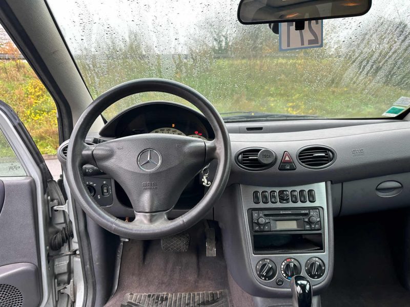 MERCEDES CLASSE A 190 POUR PRO