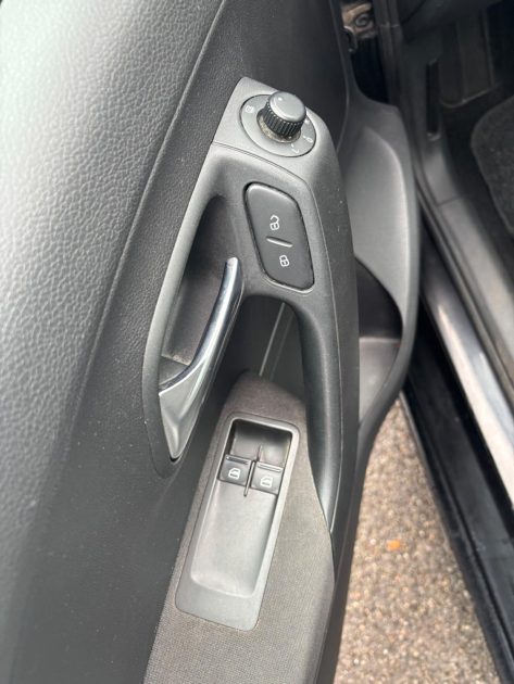 VOLKSWAGEN POLO V 1.6 TDI 75 TRENDLINE 2010