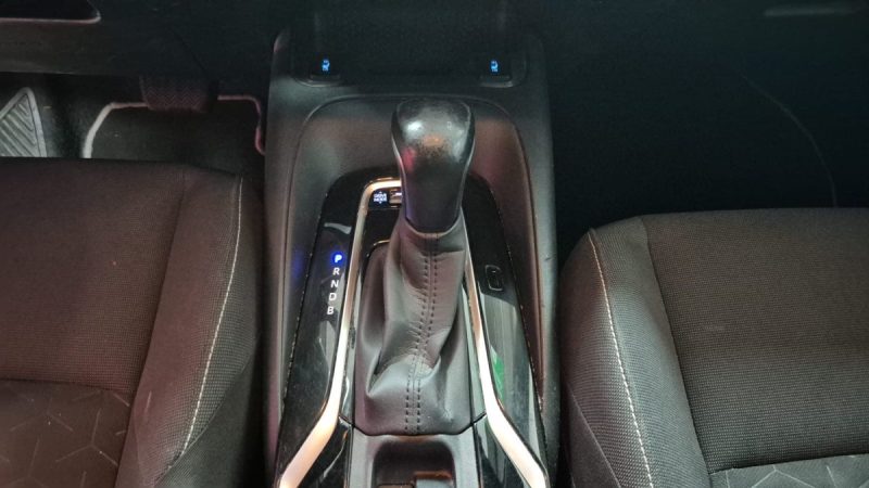 TOYOTA COROLLA TOURING SPORTS 122cv DYNAMIC BUSINESS/1 ERE MAIN/TVA RECUPERABLE