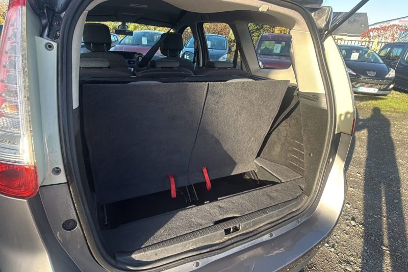 RENAULT SCENIC III 1.5 DCI 110CH ENERGY BUSINESS ECO² 7 PLACES 