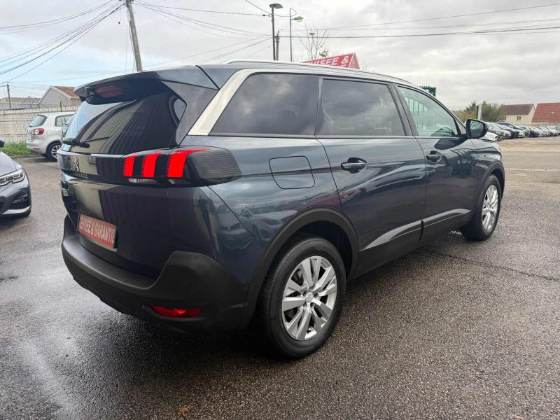 PEUGEOT 5008 7 PLACES 1.5 HDI 130CV BOITE AUTOMATIQUE EAT8 2018