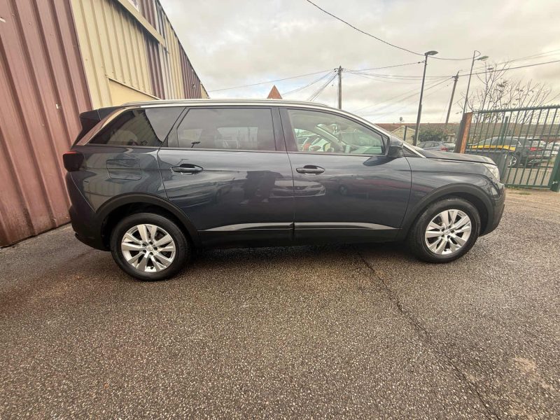 PEUGEOT 5008 7 PLACES 1.5 HDI 130CV BOITE AUTOMATIQUE EAT8 2018