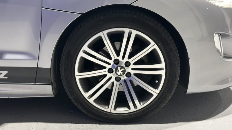 Peugeot RCZ 1.6 156ch - Silencieux Inox - Dossier de factures - Faible consommation