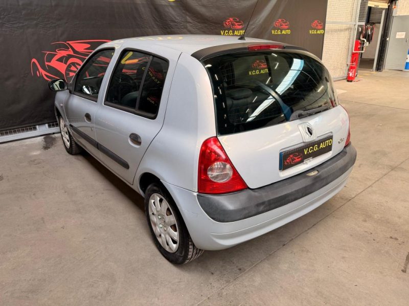 RENAULT CLIO 1.2i 75 16v CONFORT 