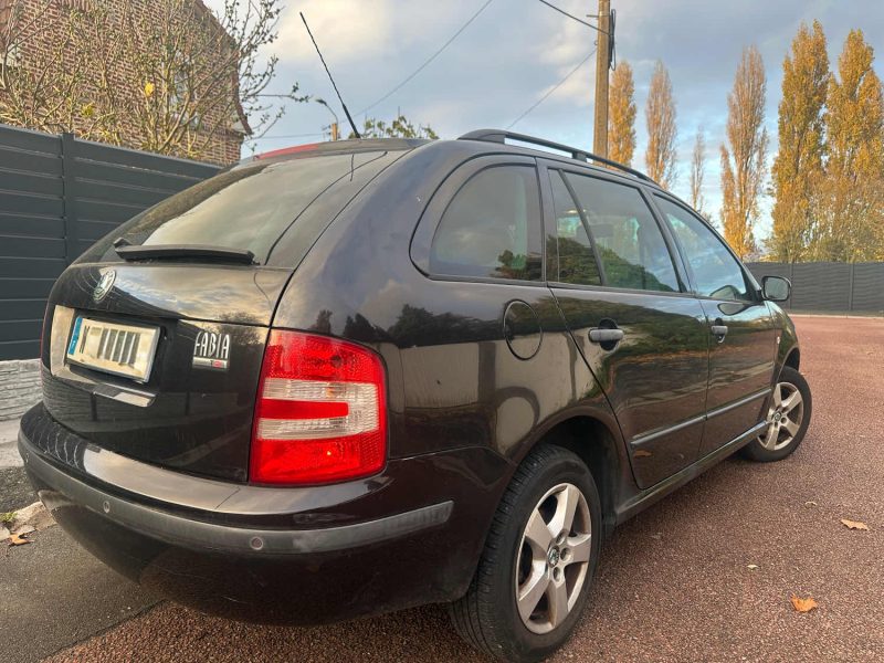 ✅ 1er main SKODA FABIA COMBI 1.9 TDI 105 CH – BREAK ROBUSTE ET ÉCONOMIQUE