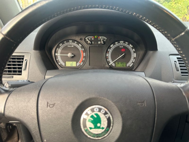 ✅ 1er main SKODA FABIA COMBI 1.9 TDI 105 CH – BREAK ROBUSTE ET ÉCONOMIQUE