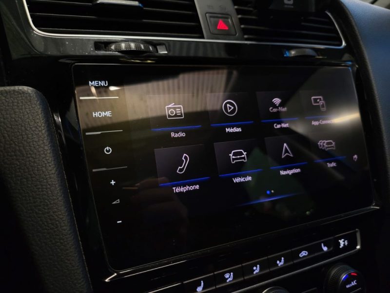 VOLKSWAGEN GOLF VII 2.0 TDI TURBO 150cv CARAT TOIT OUVRANT /SIEGES ELECTRIQUES ET CHAUFFANTS