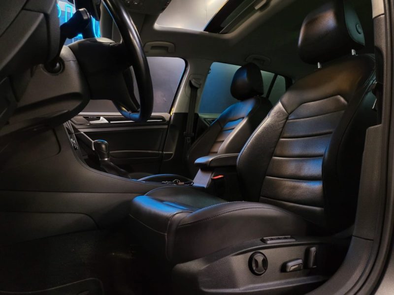 VOLKSWAGEN GOLF VII 2.0 TDI TURBO 150cv CARAT TOIT OUVRANT /SIEGES ELECTRIQUES ET CHAUFFANTS