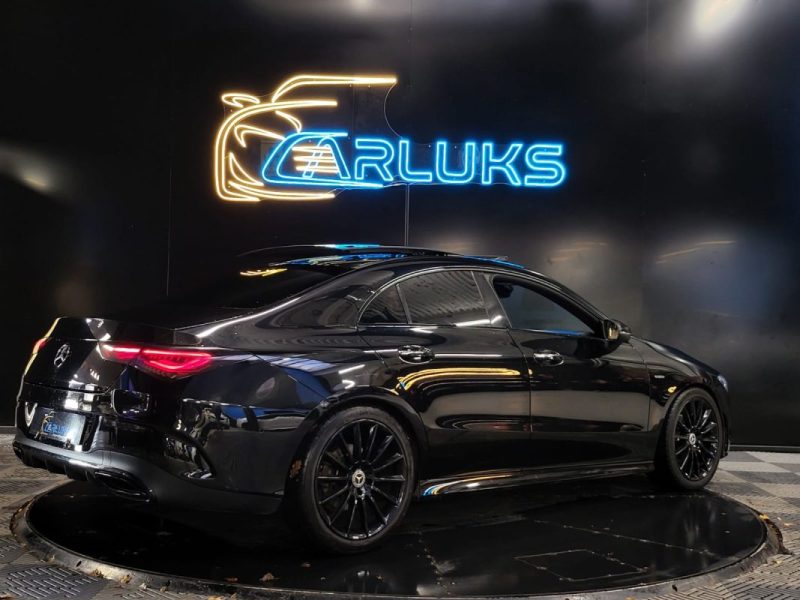 MERCEDES-BENZ CLA 220D 190CV EDITION BLACK TOITOUVRANT / LUMIERES D\'AMBIANCES / SIEGES CHAUFFANTS