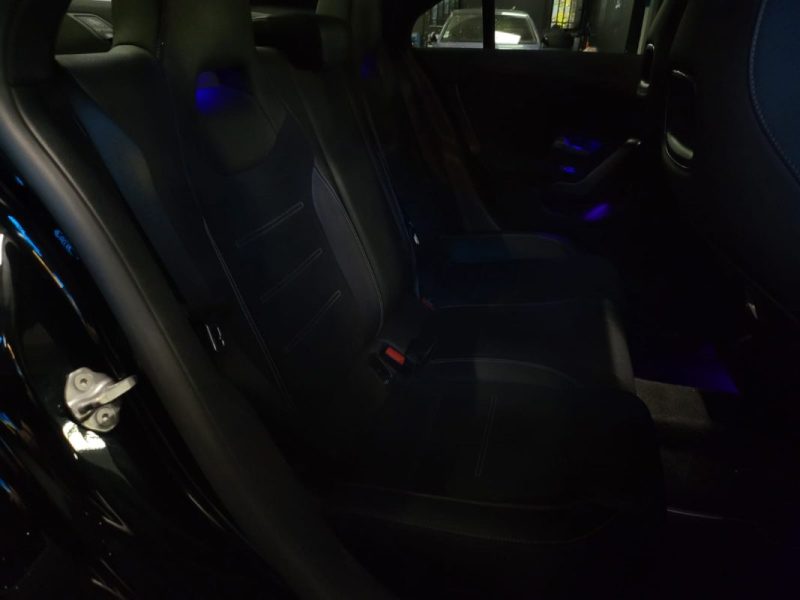 MERCEDES-BENZ CLA 220D 190CV EDITION BLACK TOITOUVRANT / LUMIERES D\'AMBIANCES / SIEGES CHAUFFANTS