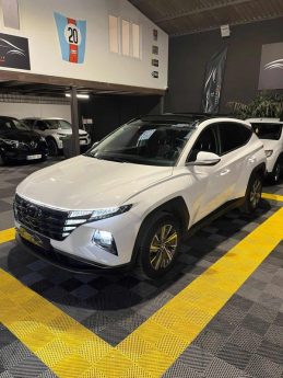 MAGNIFIQUE HYUNDAI TUCSON 1.6 TGDI 230CH HYBRID CREATIVE (TOIT OUVRANT, ATTELAGE, SIÈGES CHAUFFANTS)