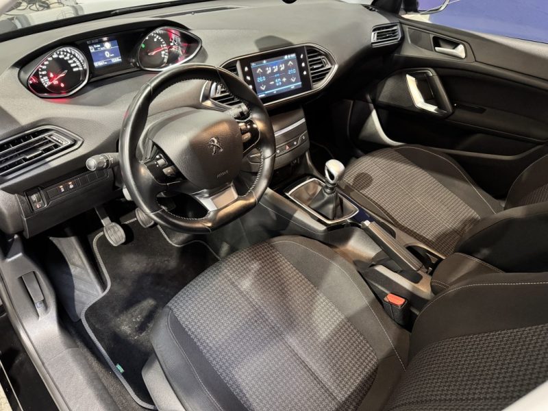 PEUGEOT 308 1.5 BLUEHDI 130CH ACTIVE / CARPLAY - SUIVI D'ENTRETIEN COMPLET PEUGEOT 