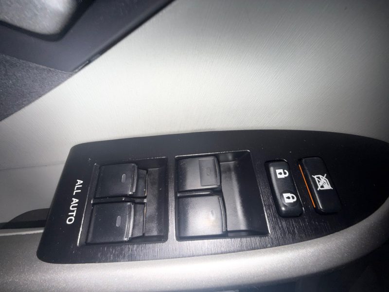 TOYOTA PRIUS 3 1.8I - 16V HYBRID 136CV BVA  2010