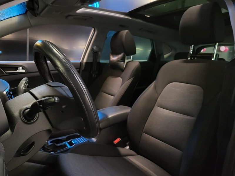 HYUNDAI TUCSON II 1.6 CRDI 136CH CREATIVE / TOIT OUVRANT / SIEGES CHAUFFANTS