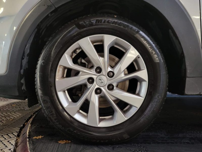 HYUNDAI TUCSON II 1.6 CRDI 136CH CREATIVE / TOIT OUVRANT / SIEGES CHAUFFANTS