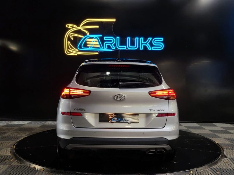 HYUNDAI TUCSON II 1.6 CRDI 136CH CREATIVE / TOIT OUVRANT / SIEGES CHAUFFANTS