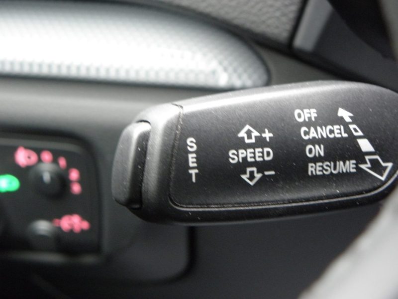 AUDI A3 SPORTABACK 1.4 TFSI 122 CH AMBIENTE / 6 CH 2013