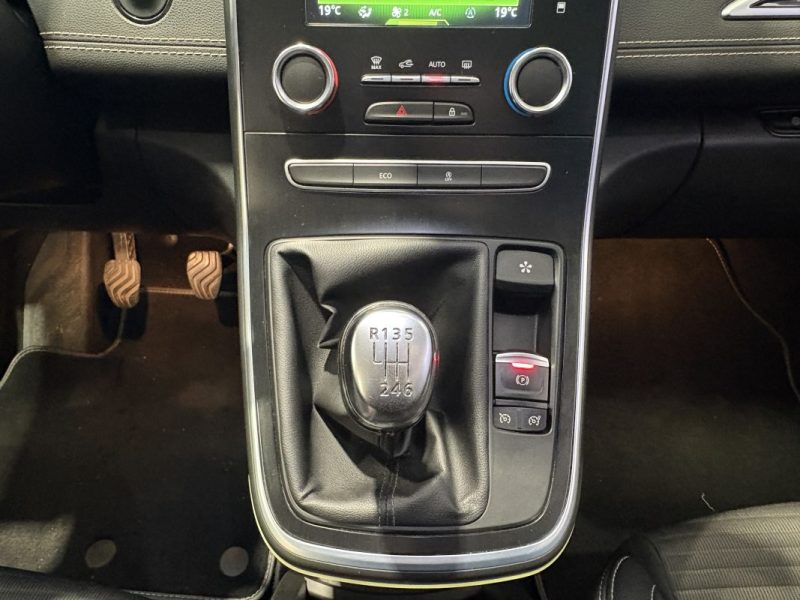 Renault Scénic 1.5 DCI 110ch - intens - Tissu cuir - Full led 