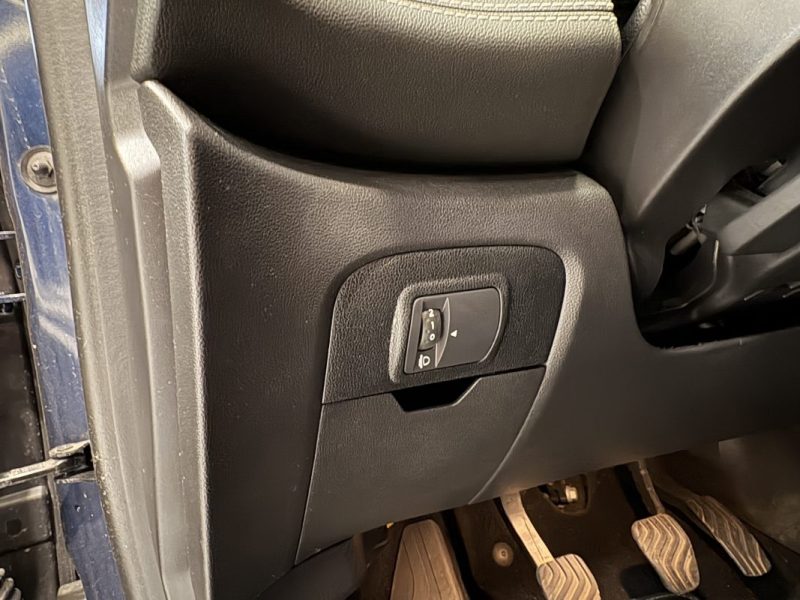 Renault Scénic 1.5 DCI 110ch - intens - Tissu cuir - Full led 