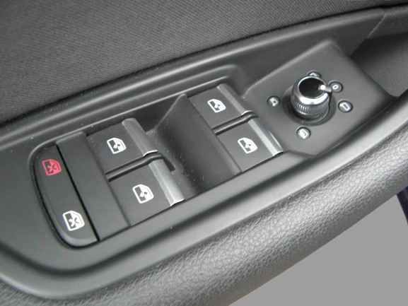 AUDI A4 AVANT 35 TDI 163CH BUSINESS LINE S TRONIC 7 / 9CV 2020