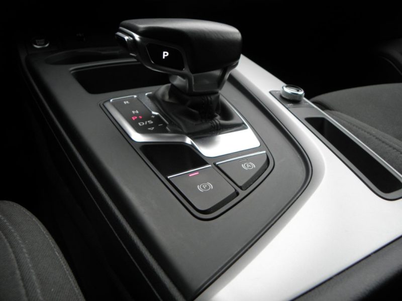 AUDI A4 AVANT 35 TDI 163CH BUSINESS LINE S TRONIC 7 / 9CV 2020